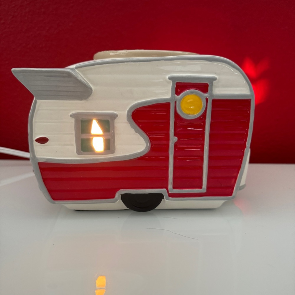 Scentsy Road Less Traveled wax warmer (retired)